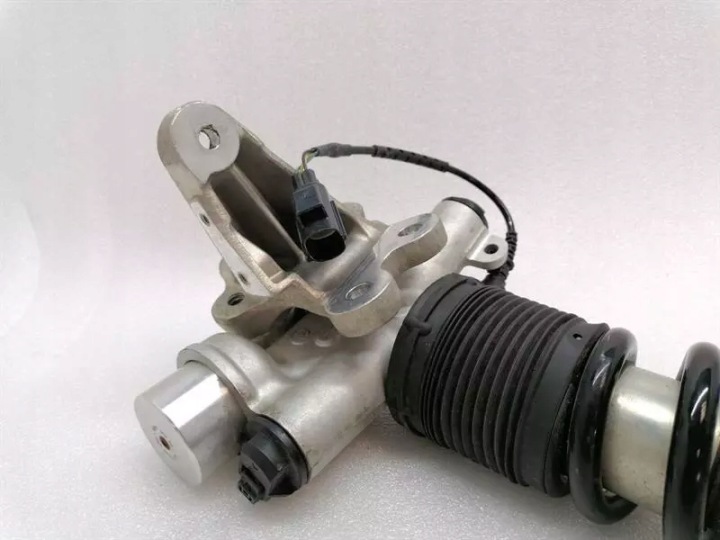 фото №9, Mclaren 600lt axle рестайлинг shock абсорбер передний 13ba148cp правый