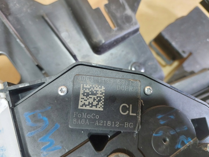 фото №6, Fiesta mk7 замок дверь правые перед 4 pin