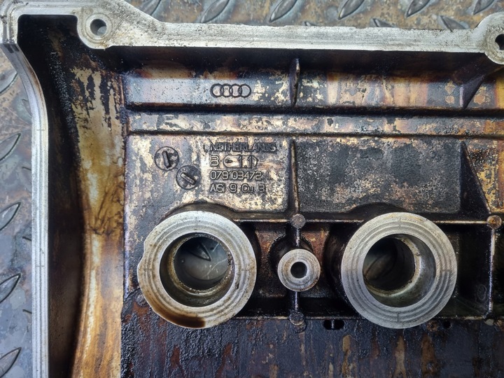 фото №4, Крышка клапанов volkswagen passat b5 2.8 v6 078103471l 078103472l