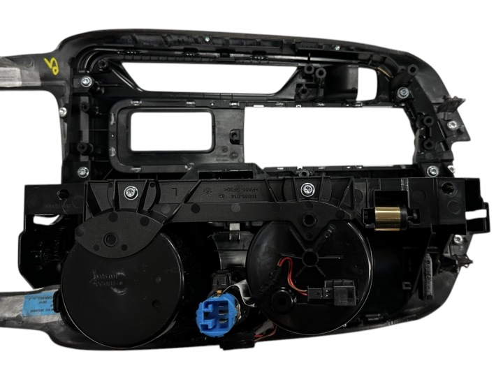 фото №8, Maserati levante карбон средняя консоль защита туннель 673005387 673010997