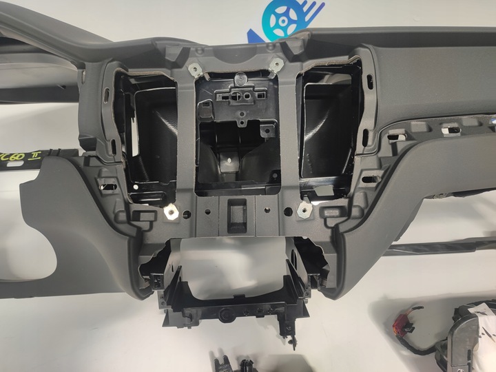 фото №8, Панель консоль подушка безпеки подушка ремені volvo xc60 ii po zalaniu