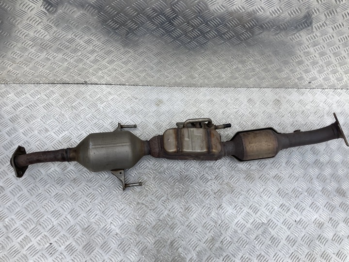 фото №1, Катализатор dpf глушитель выхлоп toyota prius iv 15- 1.8