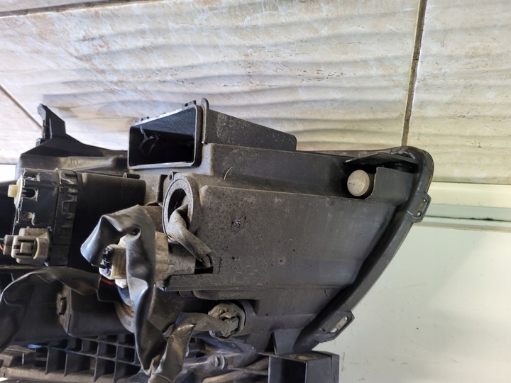 фото №7, Лампа праві перед toyota avensis t25 європа