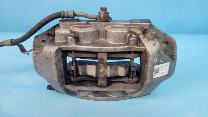 фото №11, Tesla модель 3 21r суппорт тормозной brembo левые перед 1044621-00-f