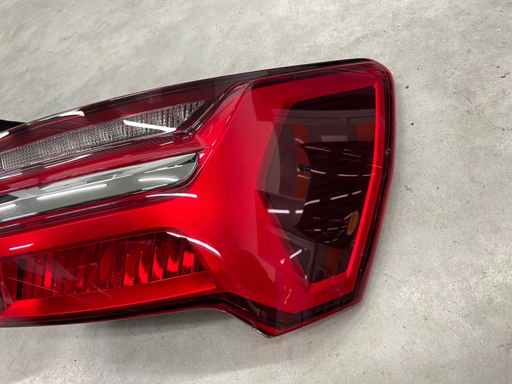 фото №6, Лампы зад audi a6 c8 avant универсал комплект оригинал