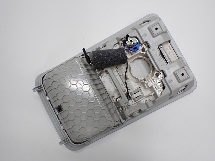 фото №4, Лампа интерьера кабины бардачок 5e0867489 5e0868837a skoda octavia iii 5e 19r