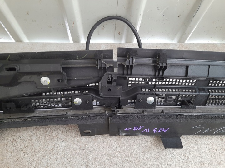 фото №8, Mazda 3 iv sedan 19- панель под лобовым стеклом пластиковый bdts507n1 usa