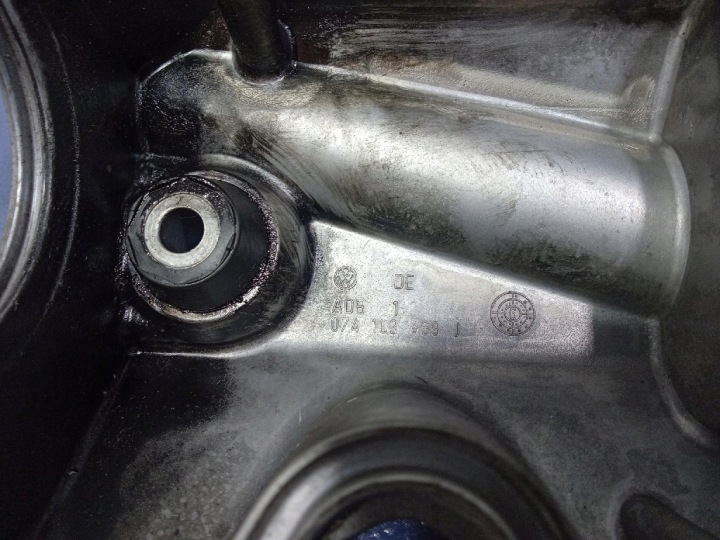 фото №6, Volvo v70 i s70 audi 100 a6 c4 2.5 tdi кришка клапанів 074103469j