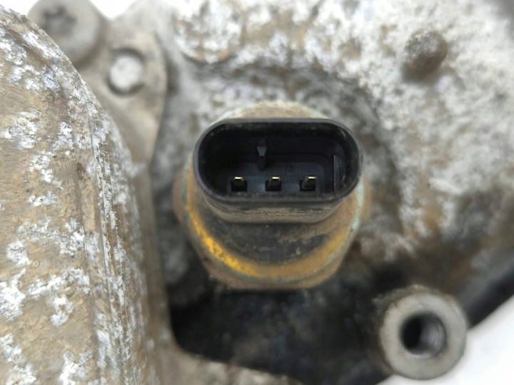 фото №7, Peugeot 308 2017 корпуса фильтров масла