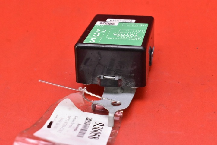 фото №6, Блок управления модуль дверь 89740-05070 toyota avensis t27 универсал рестайлинг 15-20