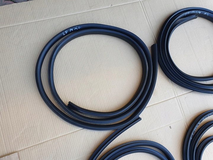 фото №3, Прокладка двері ford mondeo mk4 mk 4 лівий перед