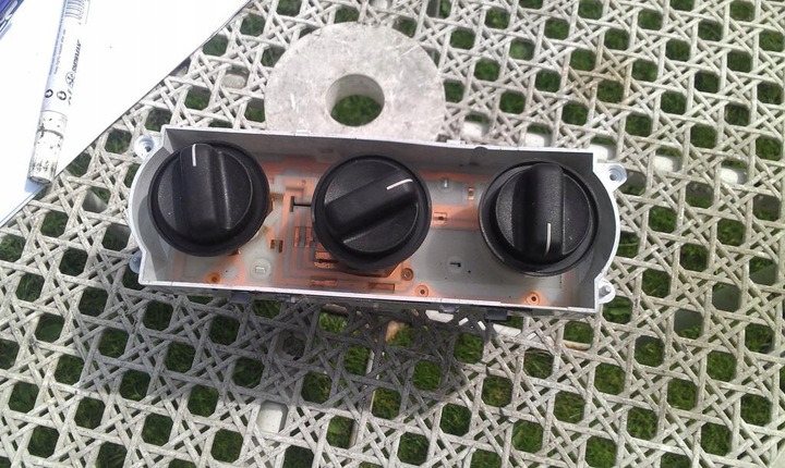 фото №1, Opel vectra b - панель воздуховод