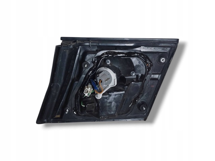 фото №6, Nissan almera 1999 зад сторона левая лампы задней крышки багажника