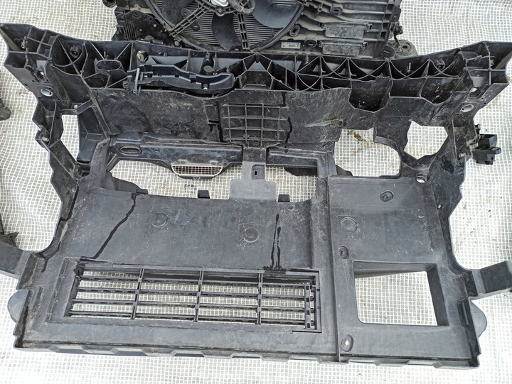 фото №7, Renault scenic 4 iv 16- grand 1.7 синий dci радиатор pas переднее комплект