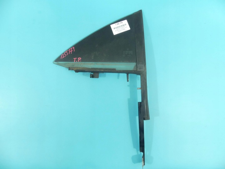 фото №1, Скло двері зад права трикутник mercedes cls ii 218