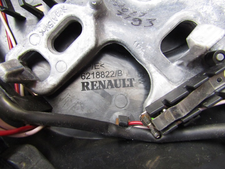 фото №12, Руль многофункциональный renault clio iv кожа 484001738r 484001738r