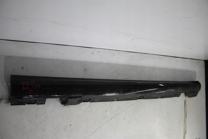 фото №1, Планка накладка порогова права mercedes w213 16-
