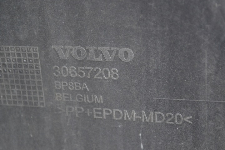 фото №13, Бампер зад задний volvo c30 накладка спойлер