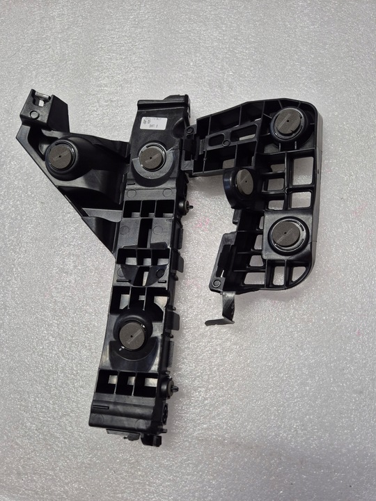 фото №9, Opel astra k v 5 ползун крепление бампера правый зад задний 39086937