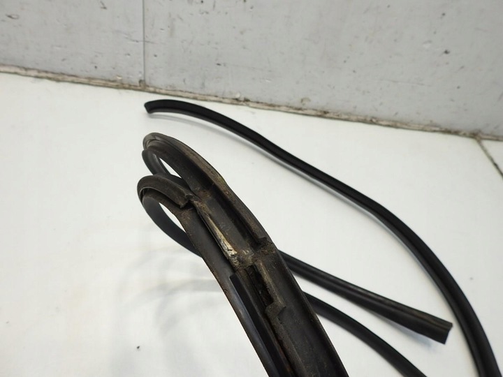 фото №8, Прокладка стёкла лобовой mercedes w220 a2206902698