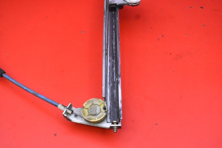 фото №9, Стеклоподъемник правый перед eu 606815920 alfa romeo gt 937 купе 03-10