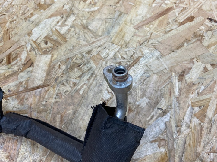 фото №8, Шланг шланг кондиционера opel e-corsa f e-208 ii