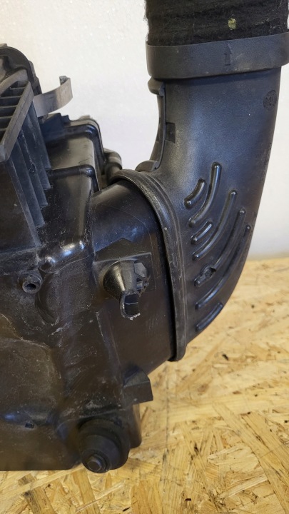 фото №8, Mercedes a w176 b w246 cla w177 корпус фильтра воздуха a6450900001