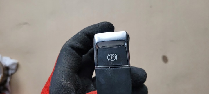 фото №1, S7 4g a7 кнопка гальма ручного 4g1927225c s6 c7 a6