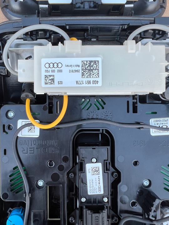 фото №6, Audi a6 a7 c7 4g рестайлинг панель лампа потолок чёрная зеркало комплект
