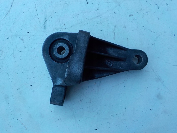 фото №11, Ford mondeo mk4 2.0 tdci кронштейн коробки коробка передач ag91-6p093-da автомат