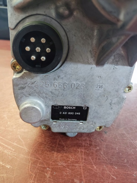 фото №10, Насос впрыскивающий bosch 0402796834 новая