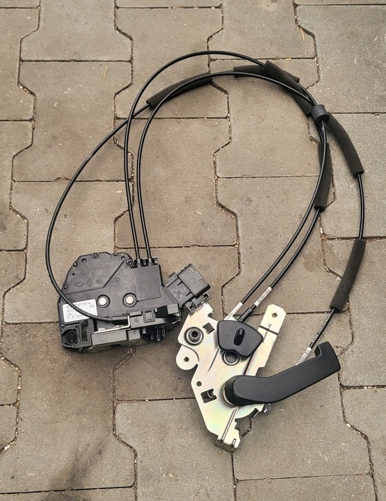 фото №1, Trafic iii vivaro замок двері зсувних правих