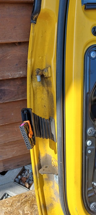 фото №11, Vw passat b6 универсал дверь задние правые зад жёлтые