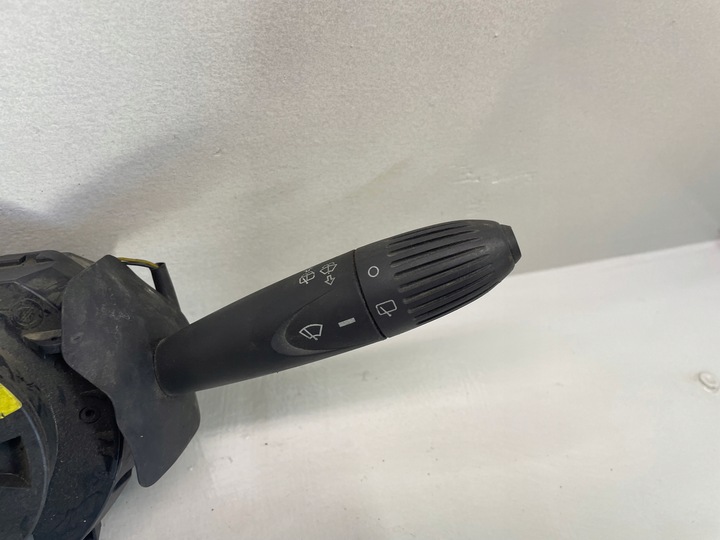 фото №4, Рулевой/подрулевой переключатель 735400222 fca