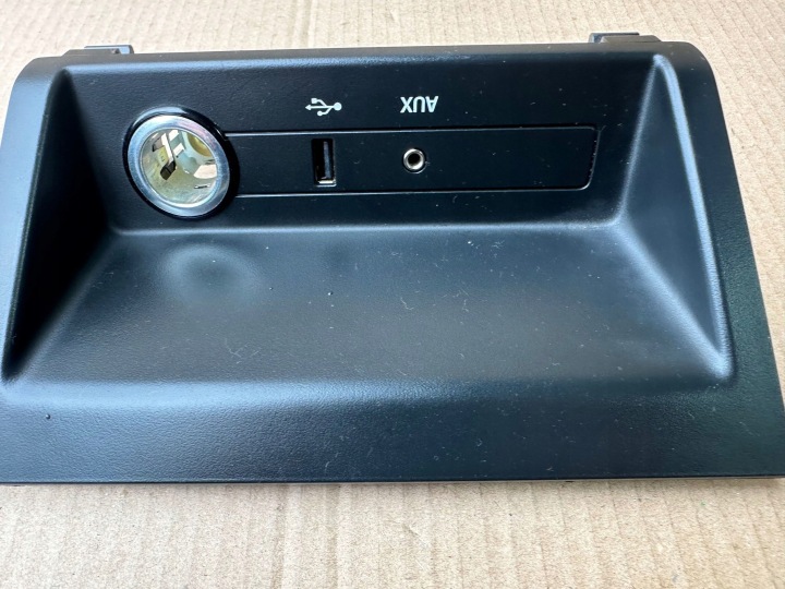 фото №7, Skoda fabia iii гніздо port usb 5q0035726b