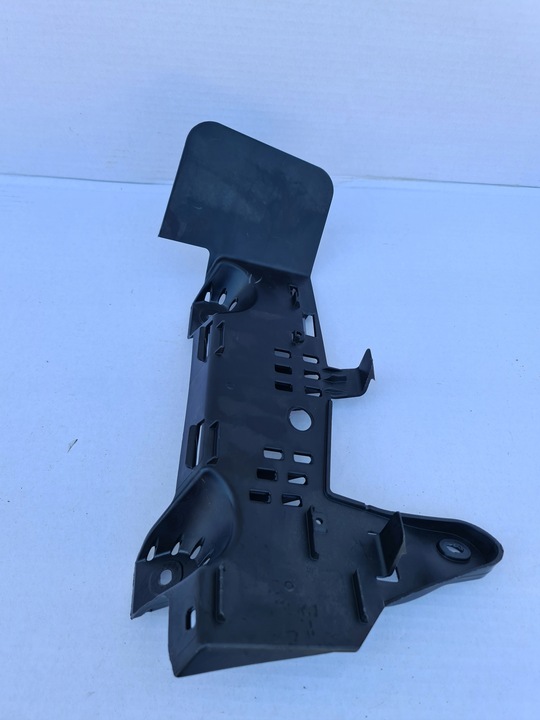 фото №1, Golf vii крепление podnóżka stopnicy 5q1864775a