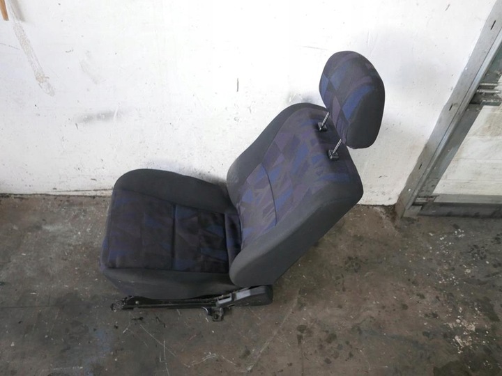 фото №10, Сидіння правий пасажира перед mitsubishi carisma i hb