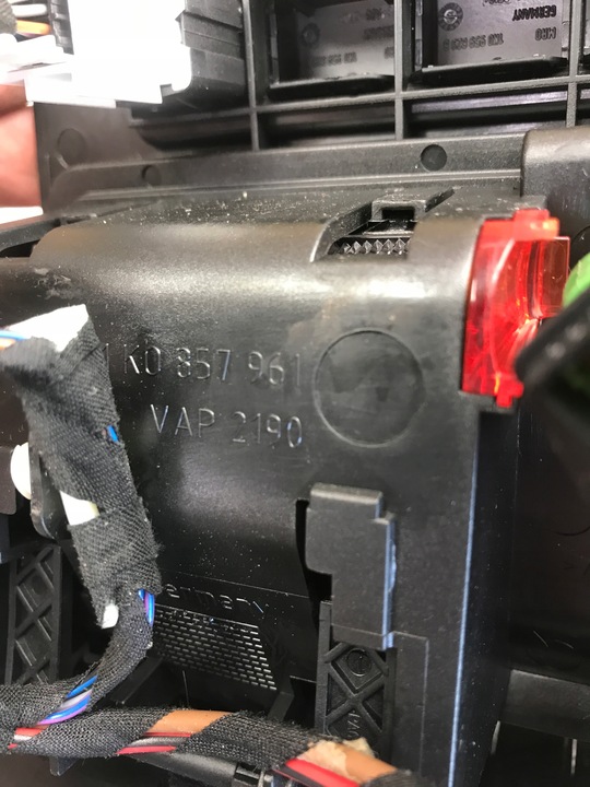 фото №5, Попільничка бардачок golf v 1k0863475