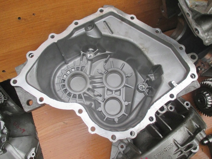 фото №9, Opel 2.2 z22yh astra коробка передач m32 корпус передня 55186622 корпус