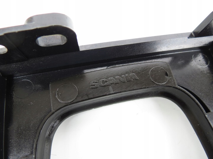 фото №12, Рамка захист панелі розподільчої капот scania r