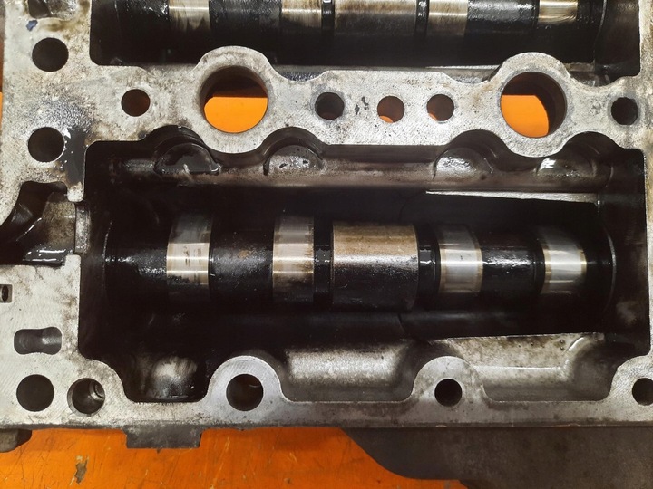 фото №6, Fiat ducato iii 2.3d 120km 06-11 крышка клапанов валы 504167975 f1ae0481d