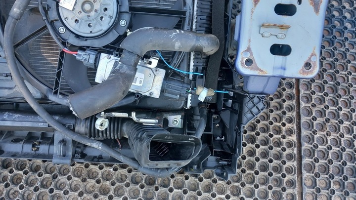 фото №8, Mazda 5 ii 2012r 1.6d pas переднє комплект