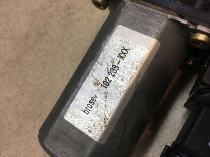 фото №6, Двигунчик скла лівий зад golf iv 0130821767