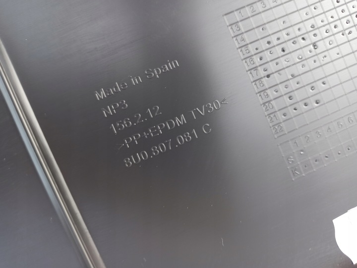 фото №6, Захист ременя маскувальна накладка верхня audi q3 8u0807081c