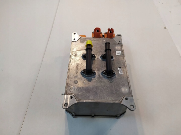 фото №7, Зарядное устройство модуль блок управления зарядки акумулятора audi a3 e-tron 5qe915682aa