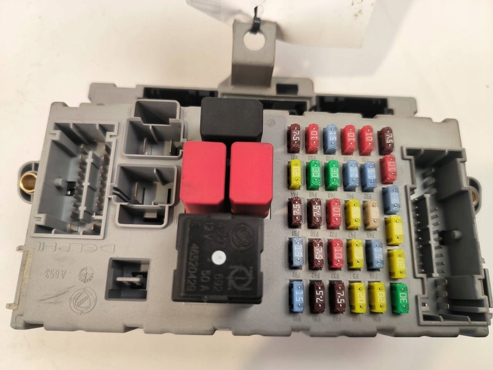 фото №6, Maserati quattroporte 2009 коробка запобіжників / комплект