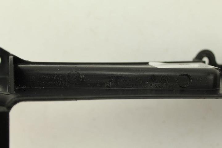 фото №12, Решітка бампера porsche taycan права 9j1121754dok1