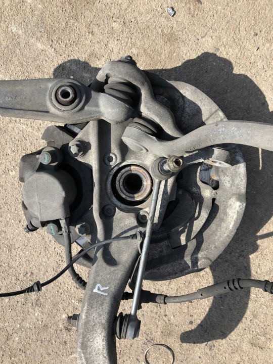 фото №6, Bmw x3 e70 поворотный кулак правая перед 31216773784
