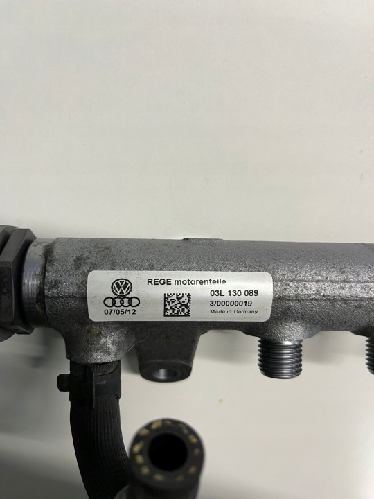 фото №7, Паливна рейка  2.0 tdi vw seat skoda audi 03l130089 комплектна гарантія