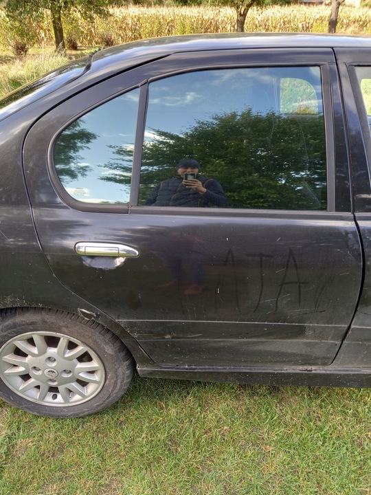 фото №9, Капот передняя nissan primera p11 2000 r 2.0 16v sedan